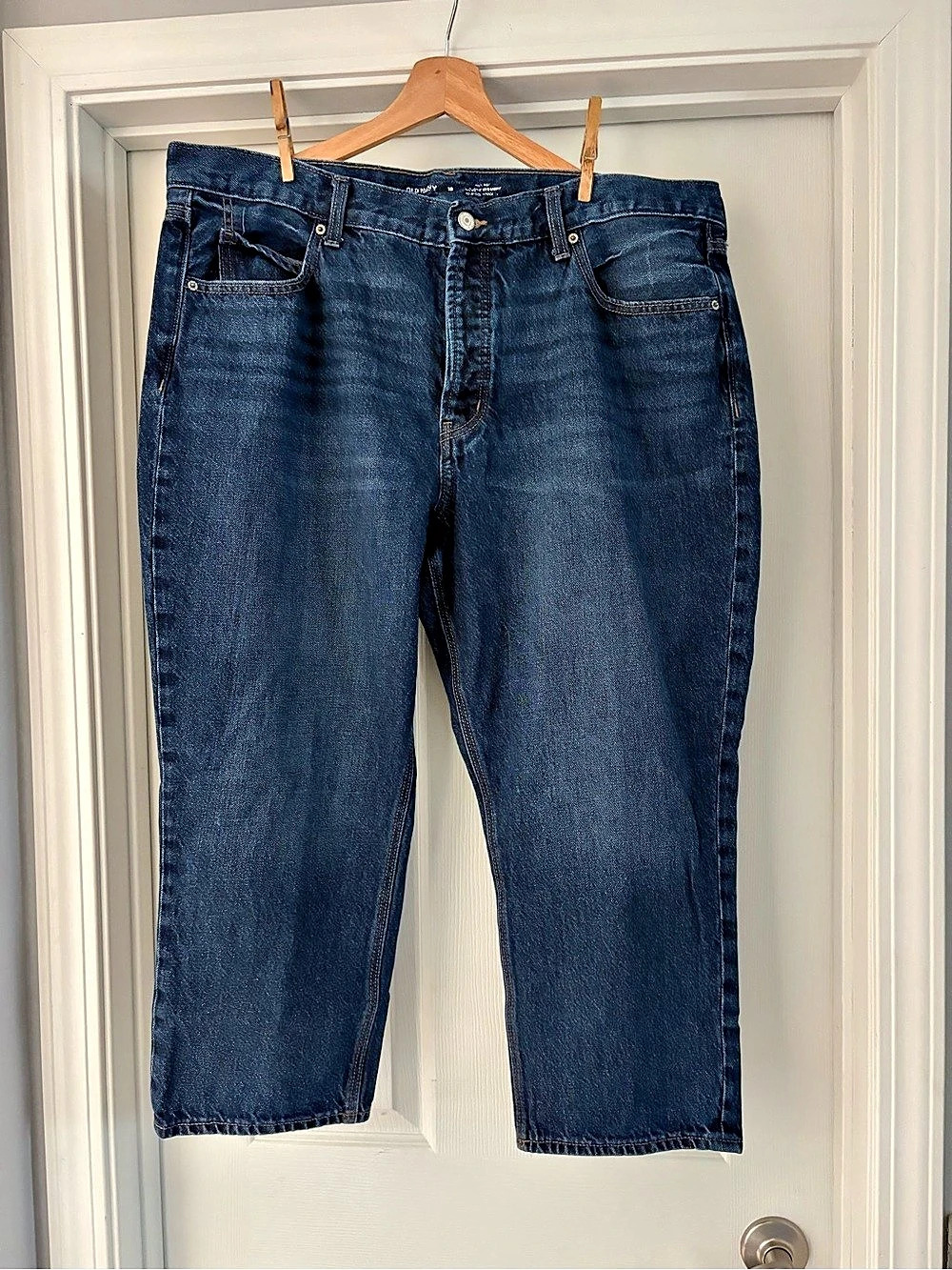 Women’s Old Navy 18 High-Rise Straight Leg Jeans - Picture 2 of 11